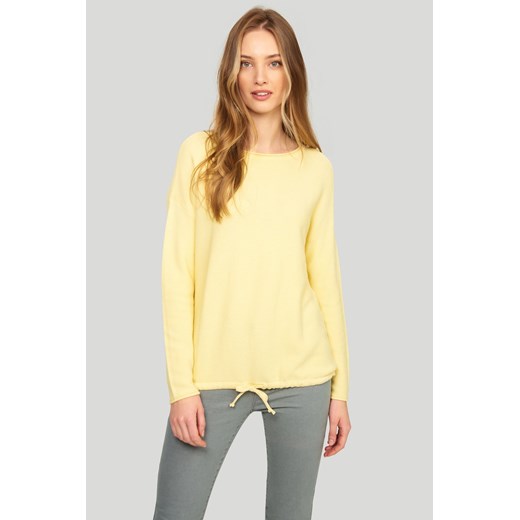 Greenpoint wiskozowy sweter damski z troczkiem - żółty ze sklepu 5.10.15 w kategorii Swetry damskie - zdjęcie 169730872