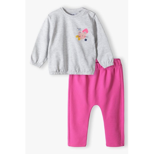 Komplet dresowy niemowlęcy - szara bluza i różowe spodnie ze sklepu 5.10.15 w kategorii Dresy dla niemowlaka - zdjęcie 169731141