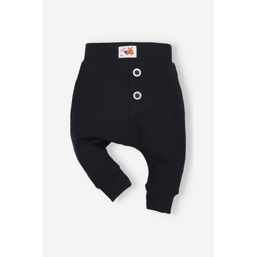 Spodnie niemowlęce z bawełny organicznej dla chłopca ze sklepu 5.10.15 w kategorii Spodnie i półśpiochy - zdjęcie 169732041