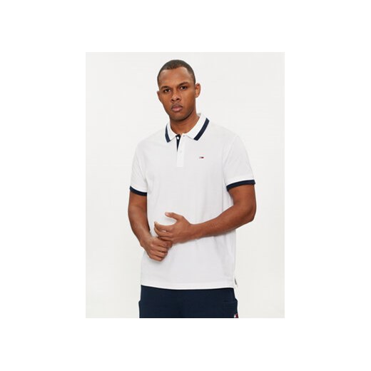 Tommy Jeans Polo DM0DM18313 Biały Regular Fit ze sklepu MODIVO w kategorii T-shirty męskie - zdjęcie 169734074