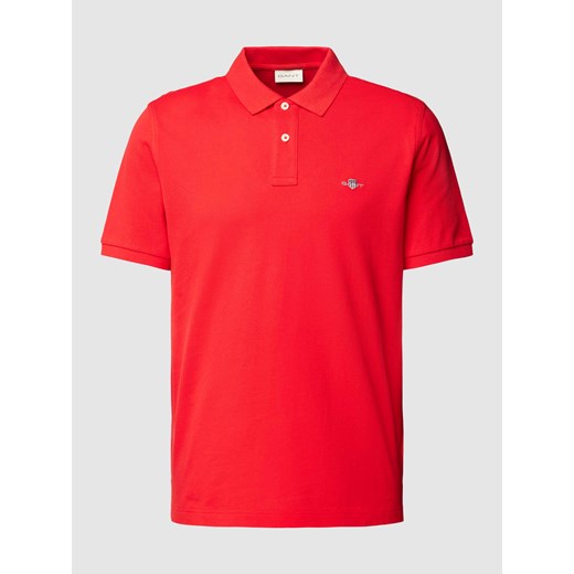 Koszulka polo o kroju regular fit z wyhaftowanym logo model ‘SHIELD’ ze sklepu Peek&Cloppenburg  w kategorii T-shirty męskie - zdjęcie 169751974