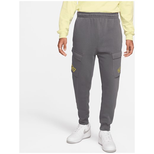 Męskie bojówki z dzianiny Nike Sportswear - Szary ze sklepu Nike poland w kategorii Spodnie męskie - zdjęcie 169754860