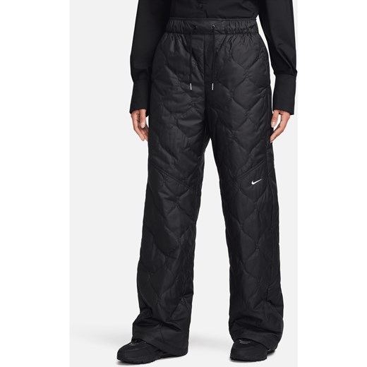 Damskie pikowane spodnie z wysokim stanem i luźnymi nogawkami Nike Sportswear Essential - Czerń ze sklepu Nike poland w kategorii Spodnie damskie - zdjęcie 169755753