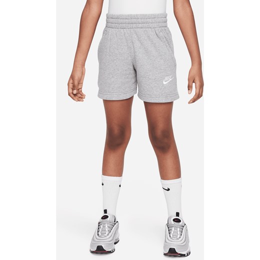 Spodenki z dzianiny dresowej dla dużych dzieci (dziewcząt) Nike Sportswear Club Fleece 12,5 cm - Szary ze sklepu Nike poland w kategorii Spodenki dziewczęce - zdjęcie 169755843