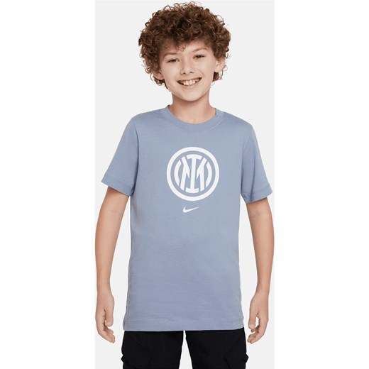 T-shirt dla dużych dzieci Nike Inter Mediolan Crest - Niebieski ze sklepu Nike poland w kategorii T-shirty chłopięce - zdjęcie 169756432