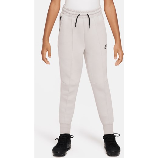 Joggery dla dużych dzieci (dziewcząt) Nike Sportswear Tech Fleece - Fiolet ze sklepu Nike poland w kategorii Spodnie dziewczęce - zdjęcie 169756763