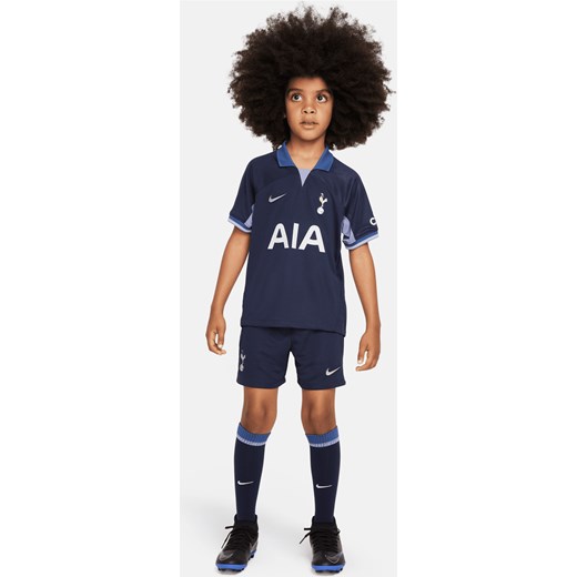Trzyczęściowy strój dla małych dzieci Nike Dri-FIT Tottenham Hotspur 2023/24 (wersja wyjazdowa) - Niebieski ze sklepu Nike poland w kategorii Komplety chłopięce - zdjęcie 169757584
