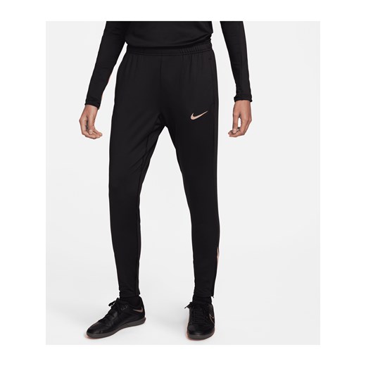 Damskie spodnie piłkarskie Dri-FIT Nike Strike - Czerń ze sklepu Nike poland w kategorii Spodnie damskie - zdjęcie 169757844