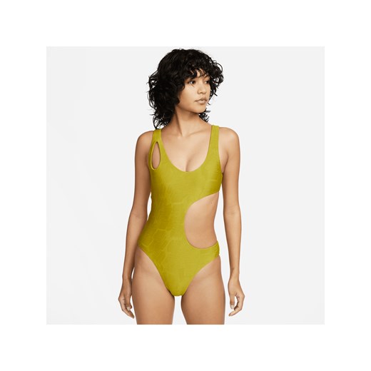 Jednoczęściowy damski kostium kąpielowy z wycięciem Nike Swim - Zieleń ze sklepu Nike poland w kategorii Stroje kąpielowe - zdjęcie 169758133