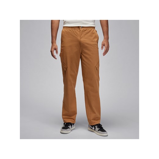 Męskie spodnie Chicago Jordan Essentials - Brązowy ze sklepu Nike poland w kategorii Spodnie męskie - zdjęcie 169758260
