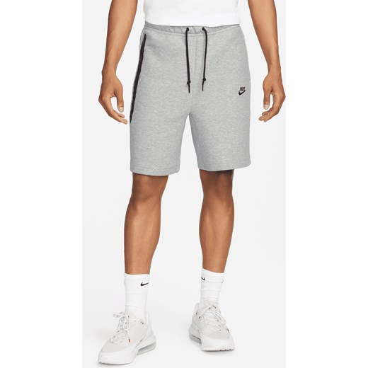 Spodenki męskie Nike Sportswear Tech Fleece - Szary ze sklepu Nike poland w kategorii Spodenki męskie - zdjęcie 169759280