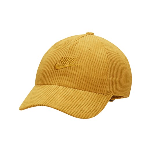 Sztruksowa czapka o nieusztywnianej konstrukcji Nike Club Cap - Brązowy ze sklepu Nike poland w kategorii Czapki z daszkiem damskie - zdjęcie 169759360