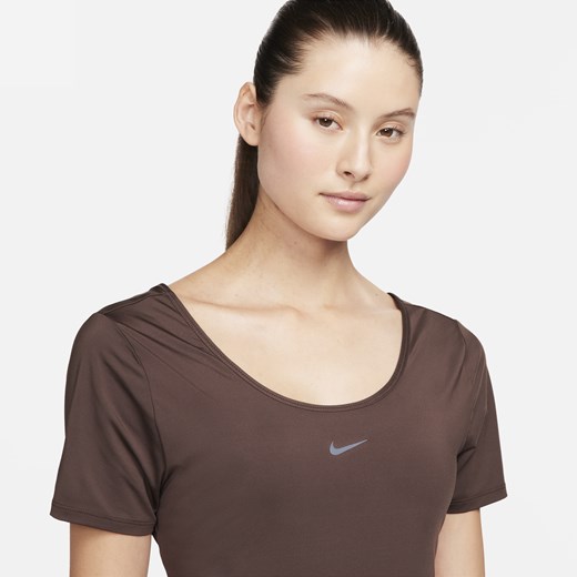 Damska koszulka o skróconym kroju z krótkim rękawem i skręconą konstrukcją Nike M (EU 40-42) Nike poland