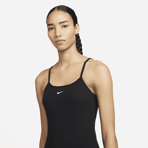 Sukienka Nike dopasowana na ramiączkach 