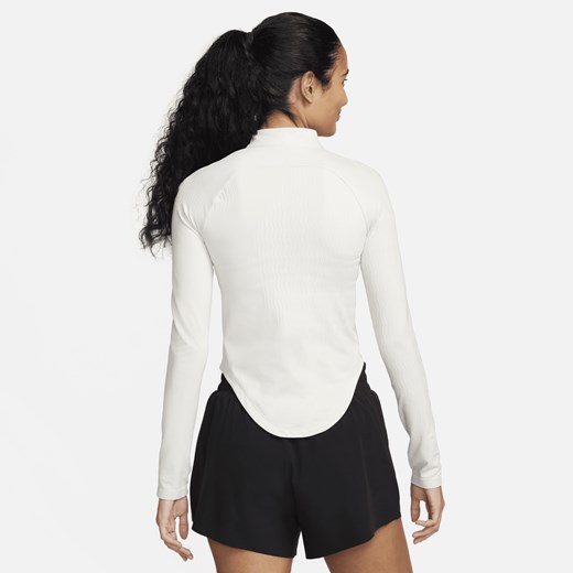 Bluzka damska Nike z długim rękawem biała z okrągłym dekoltem sportowa 