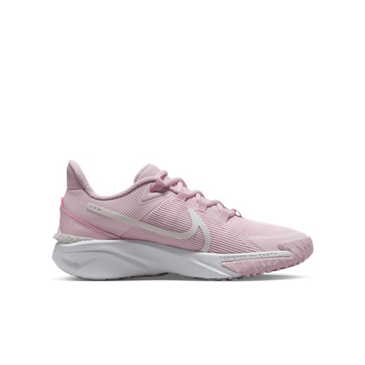 Buty sportowe dziecięce różowe Nike sznurowane 