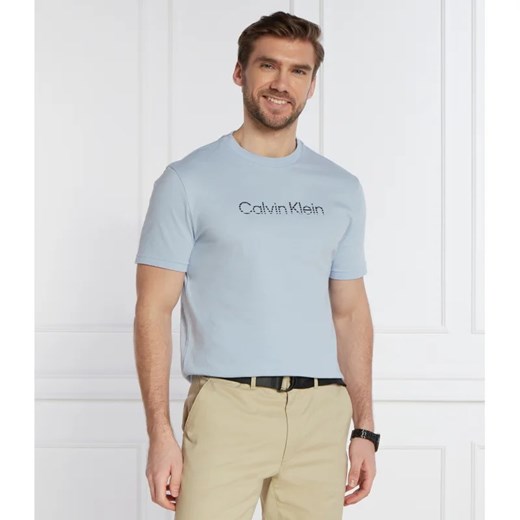 T-shirt męski Calvin Klein niebieski na wiosnę 