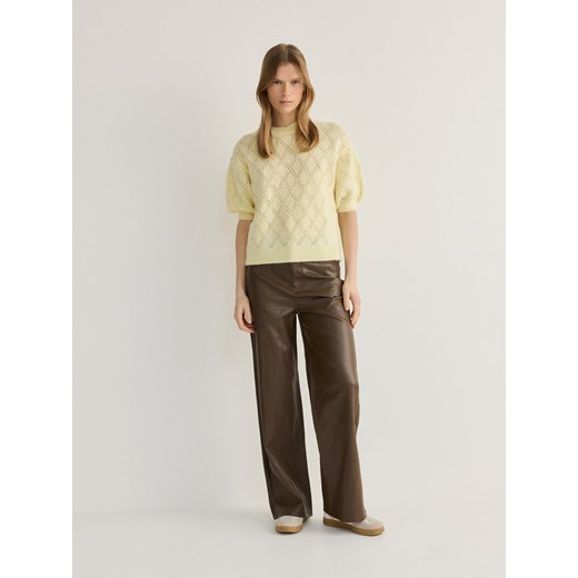 Reserved - Sweter w ażurowy wzór - jasnożółty ze sklepu Reserved w kategorii Swetry damskie - zdjęcie 169792111