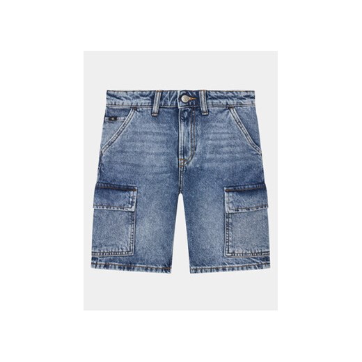 Calvin Klein Jeans Szorty jeansowe Skater IB0IB02004 Niebieski Regular Fit ze sklepu MODIVO w kategorii Spodenki chłopięce - zdjęcie 169800163