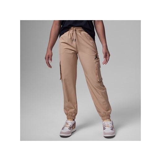 Spodnie dla dużych dzieci Jordan Post Up Cargo Pants - Brązowy ze sklepu Nike poland w kategorii Spodnie dziewczęce - zdjęcie 169839353