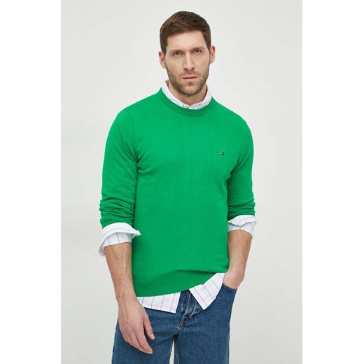 Tommy Hilfiger sweter męski kolor zielony lekki MW0MW21316 ze sklepu ANSWEAR.com w kategorii Swetry męskie - zdjęcie 169858883