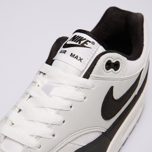 Buty sportowe męskie Nike na wiosnę wiązane