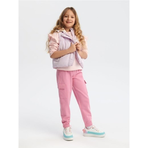 Sinsay - Spodnie dresowe - różowy ze sklepu Sinsay w kategorii Spodnie dziewczęce - zdjęcie 169913833