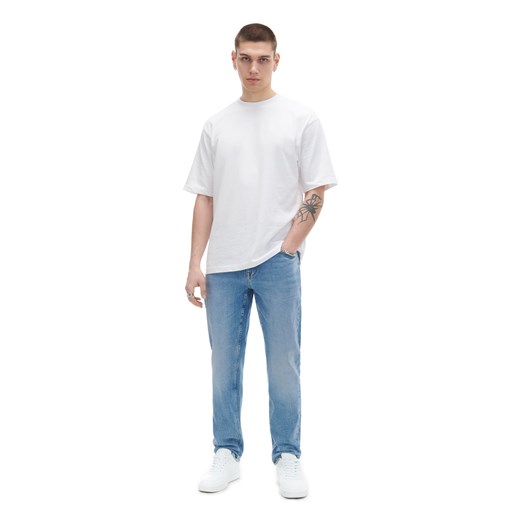 Cropp - Niebieskie jeansy slim - niebieski ze sklepu Cropp w kategorii Jeansy męskie - zdjęcie 169958964