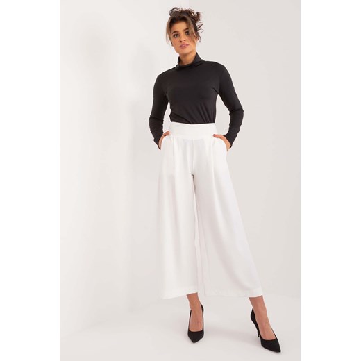 Ecru eleganckie spodnie damskie typu culotte ze sklepu 5.10.15 w kategorii Spodnie damskie - zdjęcie 169994374