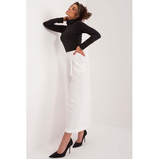 Spodnie damskie Italy Moda białe retro 