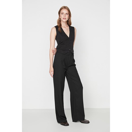 trendyol Spodnie w kolorze czarnym ze sklepu Limango Polska w kategorii Spodnie damskie - zdjęcie 169995220