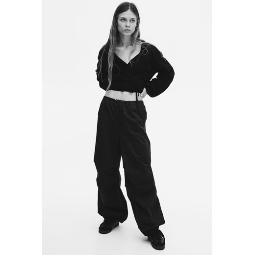 H & M - Spodnie spadochronowe - Czarny ze sklepu H&M w kategorii Spodnie damskie - zdjęcie 169997230