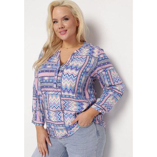 Niebiesko-Różowa Koszula z Etnicznym Wzorem i Rękawami 3/4 Ithnoria ze sklepu Born2be Odzież w kategorii Koszule damskie - zdjęcie 170004692