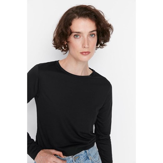 trendyol Koszulka w kolorze czarnym ze sklepu Limango Polska w kategorii Bluzki damskie - zdjęcie 170007502
