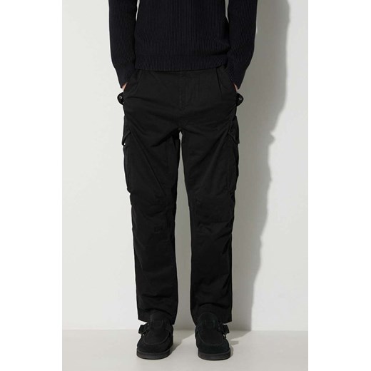 C.P. Company spodnie STRETCH SATEEN LOOSE CARGO PANTS męskie kolor czarny w fasonie cargo 15CMPA123A005529G ze sklepu PRM w kategorii Spodnie męskie - zdjęcie 170039212