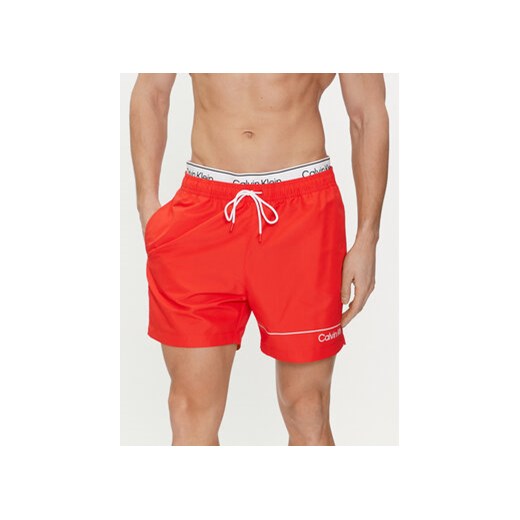 Calvin Klein Swimwear Szorty kąpielowe KM0KM00957 Czerwony Regular Fit ze sklepu MODIVO w kategorii Kąpielówki - zdjęcie 170045244