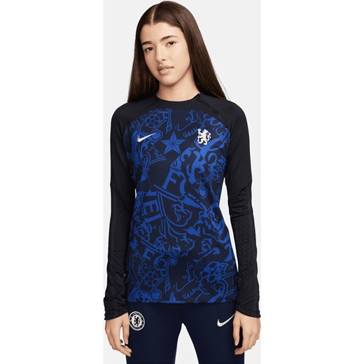 Damska treningowa koszulka piłkarska z półokrągłym dekoltem Nike Dri-FIT Chelsea F.C. Strike - Niebieski ze sklepu Nike poland w kategorii Bluzki damskie - zdjęcie 170057591