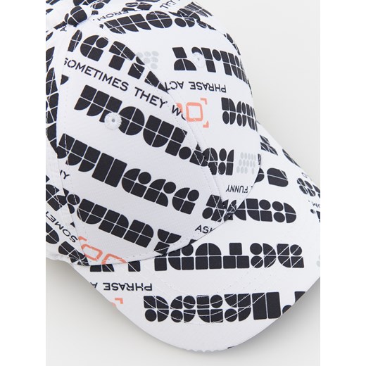 Reserved czapka dziecięca 