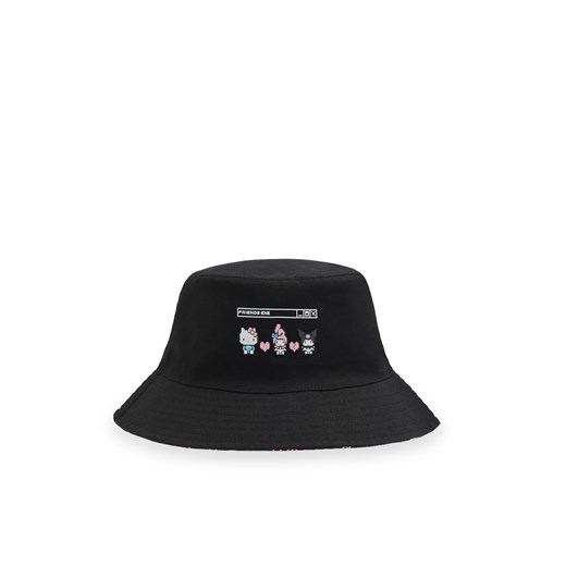 Cropp - Dwustronny kapelusz bucket hat Hello Kitty & Friends - czarny ze sklepu Cropp w kategorii Kapelusze damskie - zdjęcie 170129661