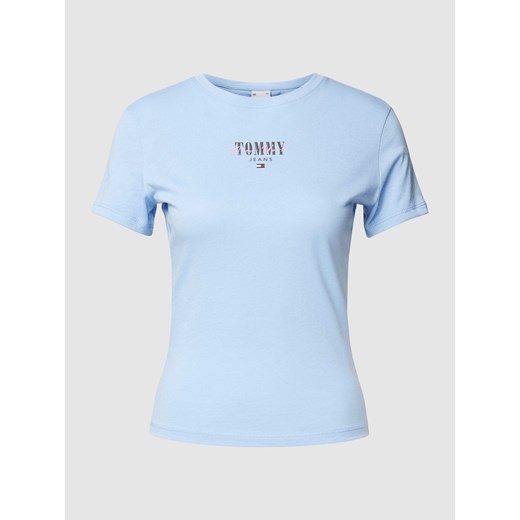 T-shirt o kroju slim fit z nadrukiem z logo ze sklepu Peek&Cloppenburg  w kategorii Bluzki damskie - zdjęcie 170132324