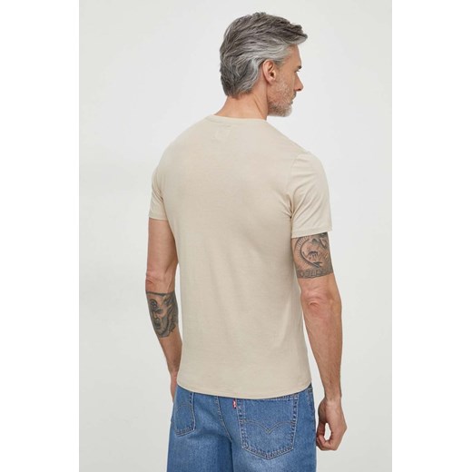 Guess t-shirt bawełniany męski kolor beżowy z aplikacją Guess L ANSWEAR.com