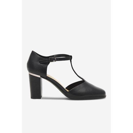 Czółenka Lasocki na wiosnę 