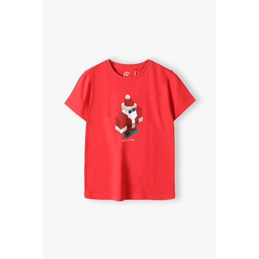 Czerwony t- shirt z napisem "Sainta is here" ze sklepu 5.10.15 w kategorii Bluzki dziewczęce - zdjęcie 170154421