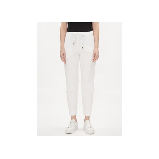 Max Mara Leisure Spodnie materiałowe Terreno 2416131058 Biały Regular Fit ze sklepu MODIVO w kategorii Spodnie damskie - zdjęcie 170211952