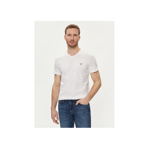 Guess T-Shirt Caleb U97M01 KCD31 Biały Slim Fit ze sklepu MODIVO w kategorii T-shirty męskie - zdjęcie 170212134