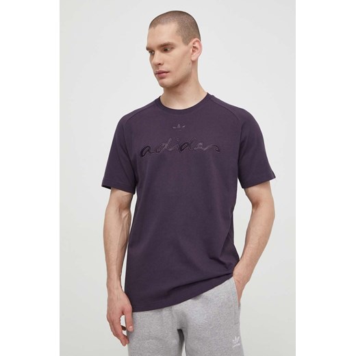 adidas Originals t-shirt bawełniany Fashion Graphic męski kolor fioletowy gładki IT7493 ze sklepu ANSWEAR.com w kategorii T-shirty męskie - zdjęcie 170215910