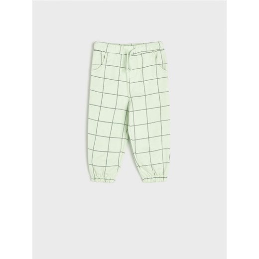 Sinsay - Spodnie dresowe jogger - zielony ze sklepu Sinsay w kategorii Spodnie i półśpiochy - zdjęcie 170217320