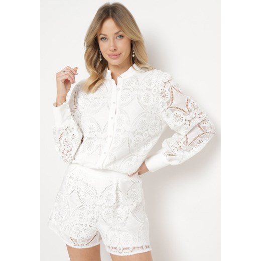 Biała Koszula Koronkowa w Ażurowe Wzory Saoime ze sklepu Born2be Odzież w kategorii Koszule damskie - zdjęcie 170224232
