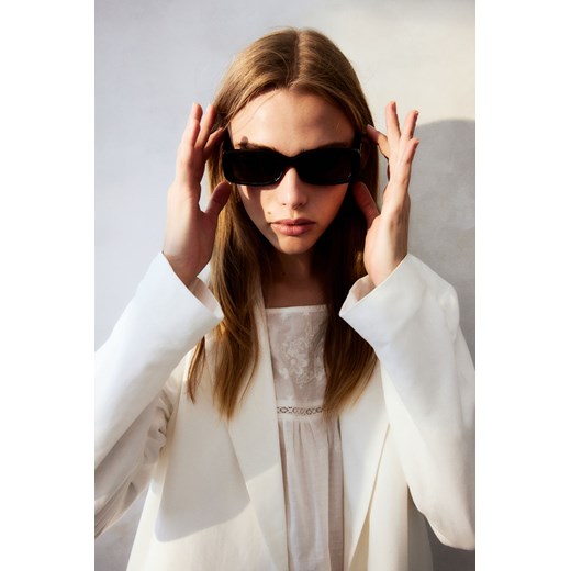 H & M - Prostokątne okulary przeciwsłoneczne - Beżowy H & M One Size H&M
