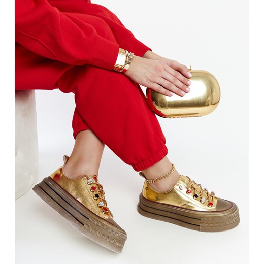 Buty sportowe damskie złote Goe sneakersy sznurowane na platformie 